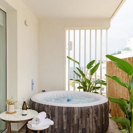Apulialux Seaview Prestige Apt / Jacuzzi + Parking Appartement Polignano a Mare Buitenkant foto