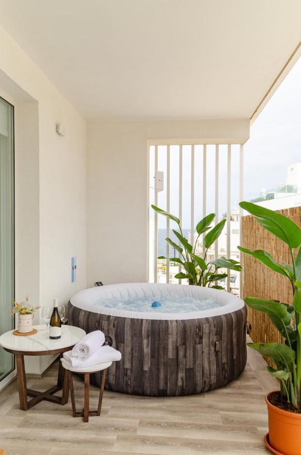 Apulialux Seaview Prestige Apt / Jacuzzi + Parking Appartement Polignano a Mare Buitenkant foto
