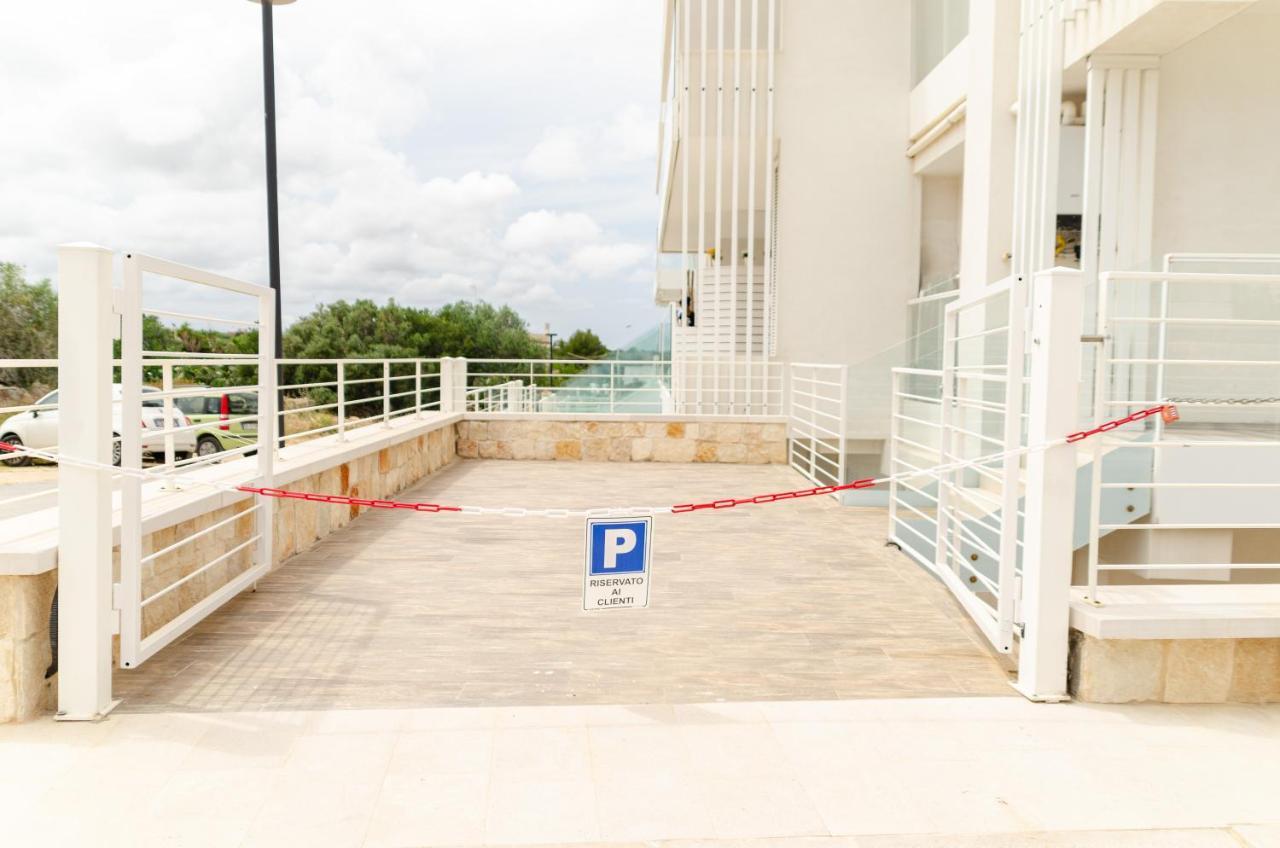 Apulialux Seaview Prestige Apt / Jacuzzi + Parking Appartement Polignano a Mare Buitenkant foto