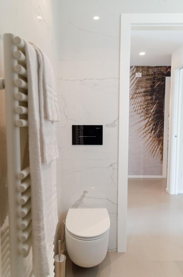 Apulialux Seaview Prestige Apt / Jacuzzi + Parking Appartement Polignano a Mare Buitenkant foto